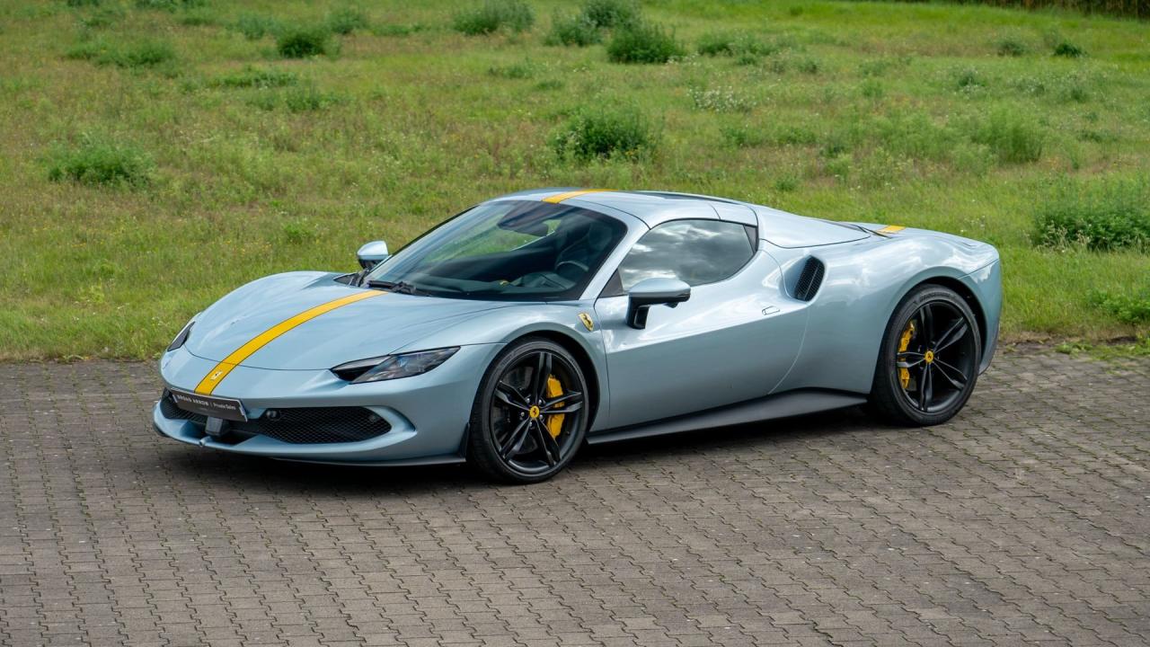 2025 Ferrari 296 GTS
