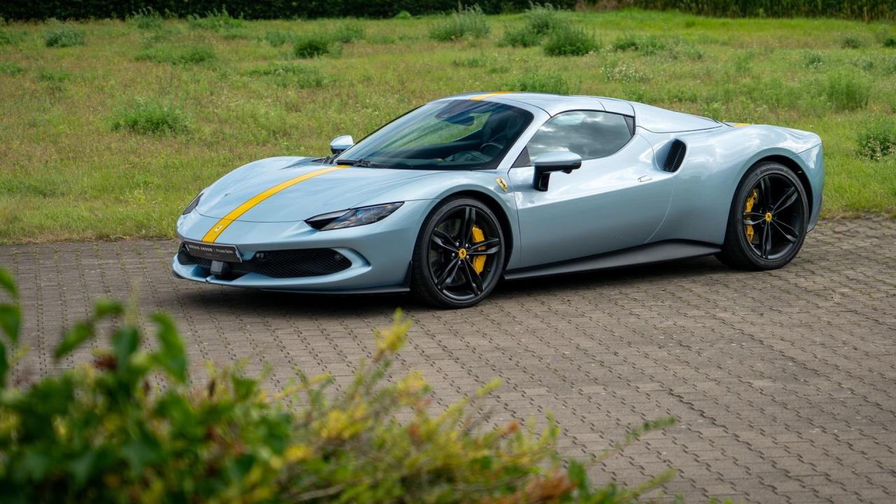 2025 Ferrari 296 GTS