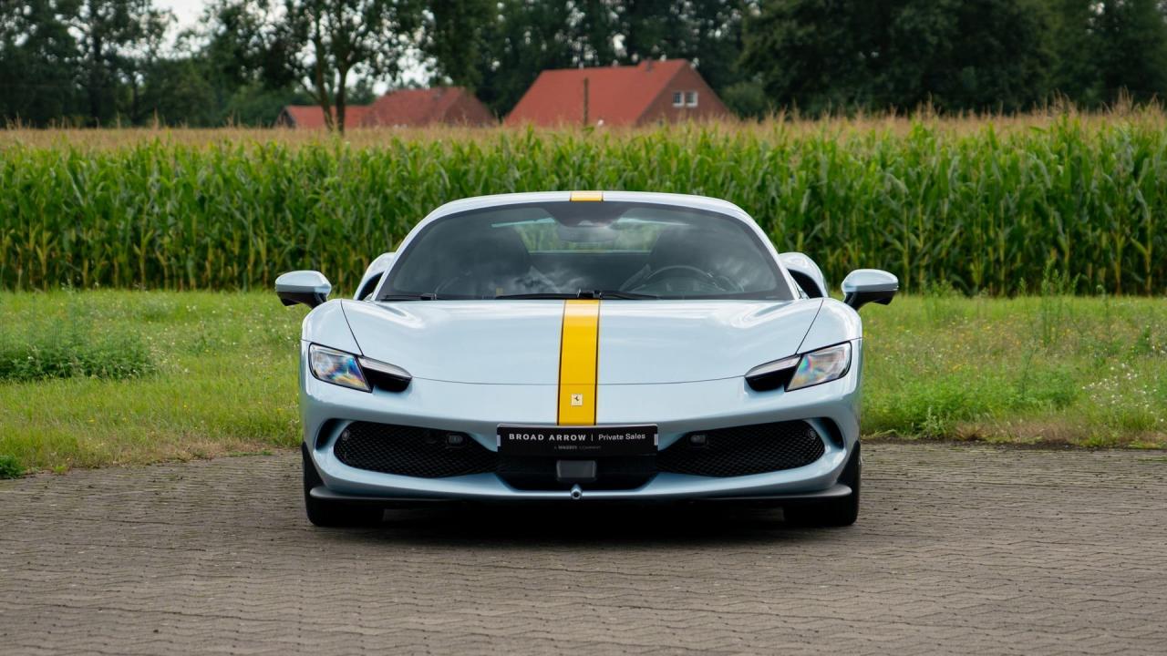 2025 Ferrari 296 GTS