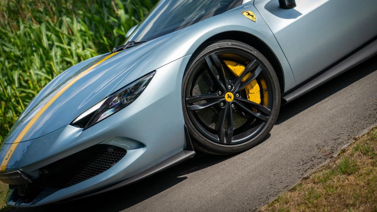 2025 Ferrari 296 GTS