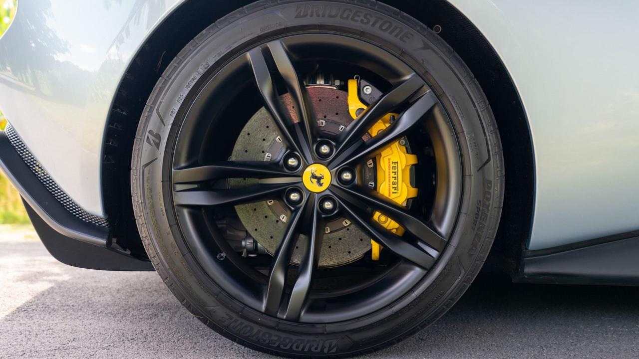 2025 Ferrari 296 GTS