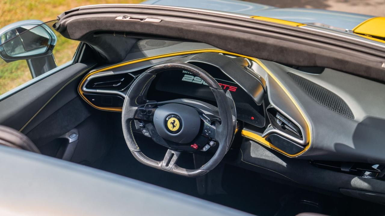 2025 Ferrari 296 GTS