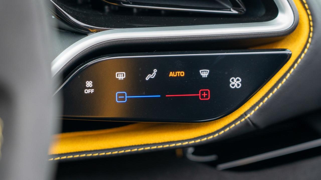 2025 Ferrari 296 GTS