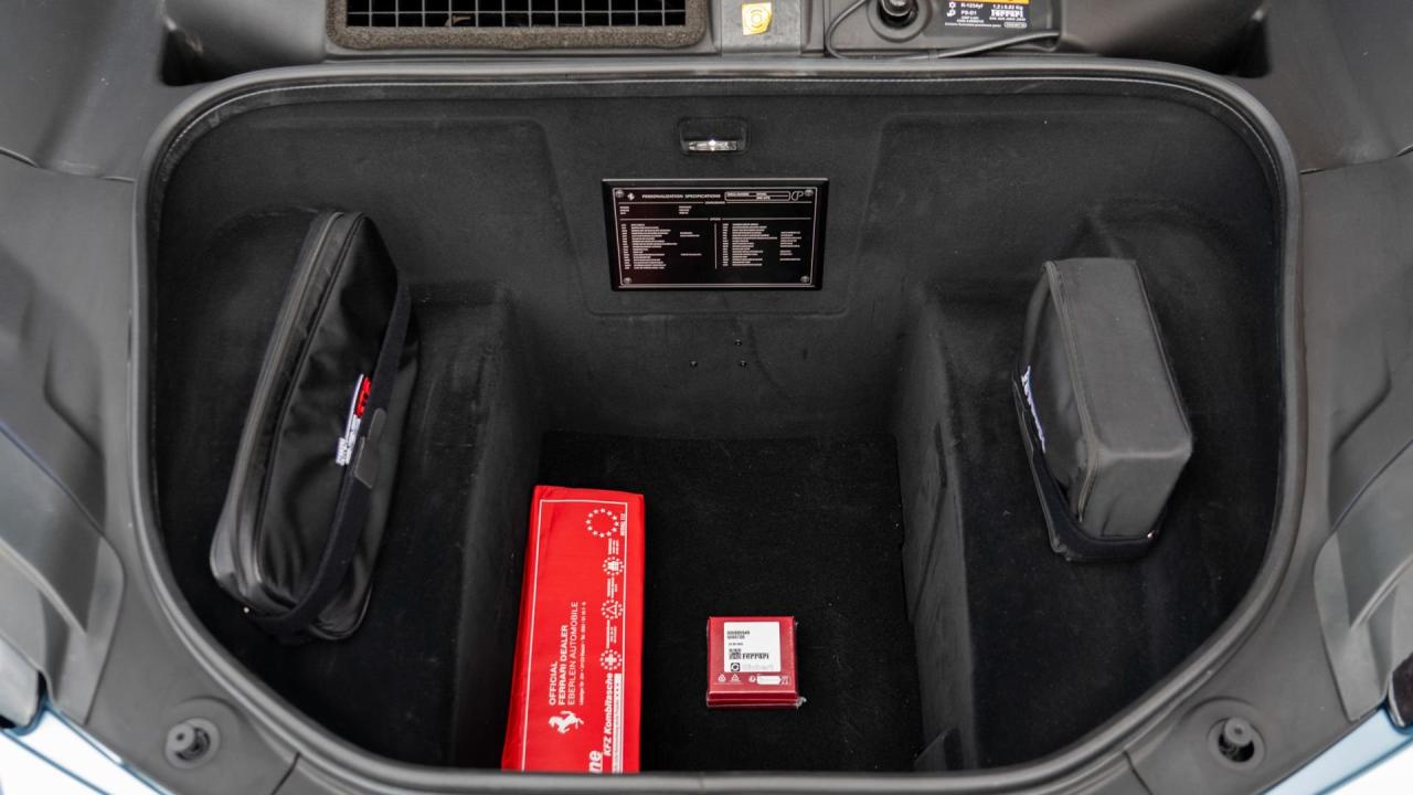 2025 Ferrari 296 GTS