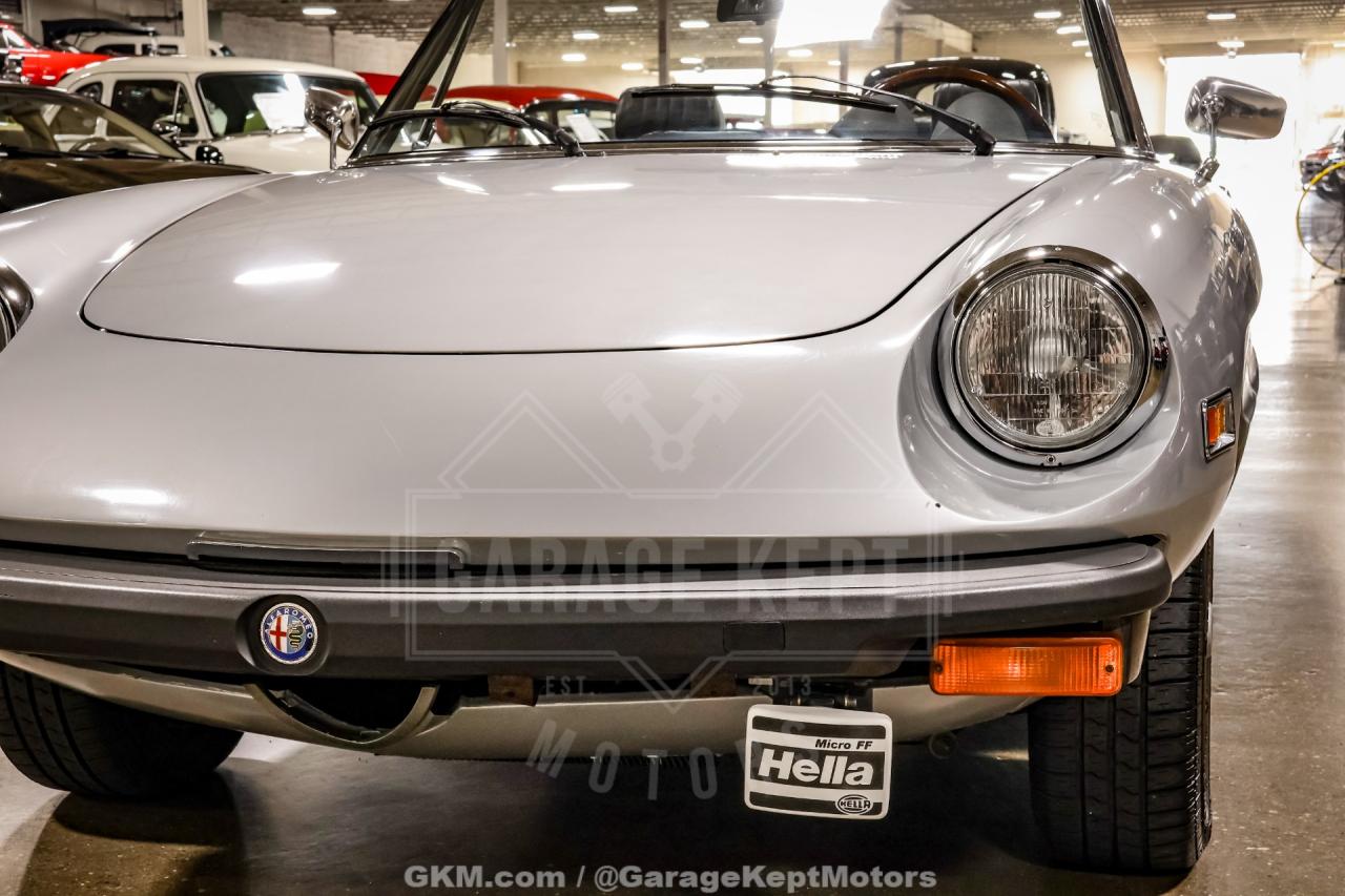 1976 Alfa Romeo 2000 Spider Veloce