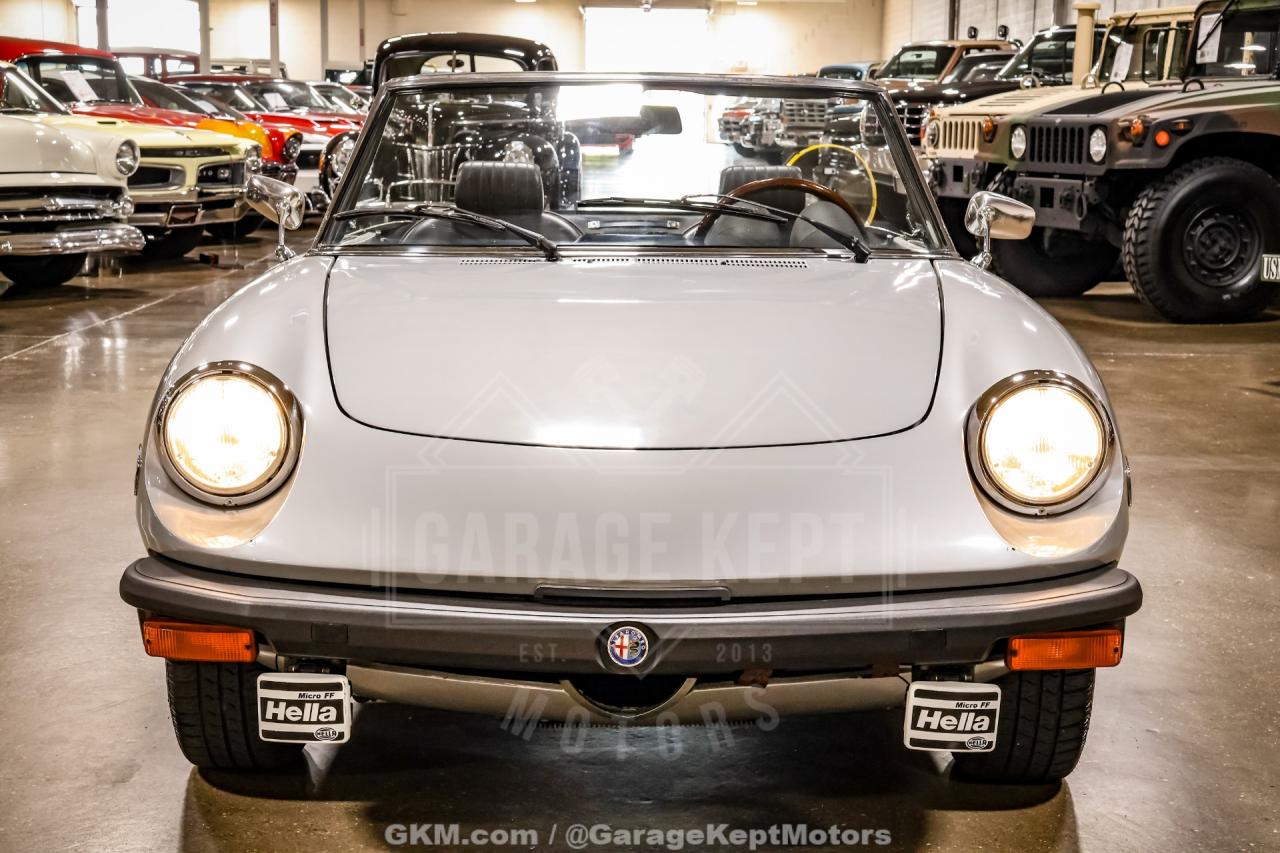 1976 Alfa Romeo 2000 Spider Veloce