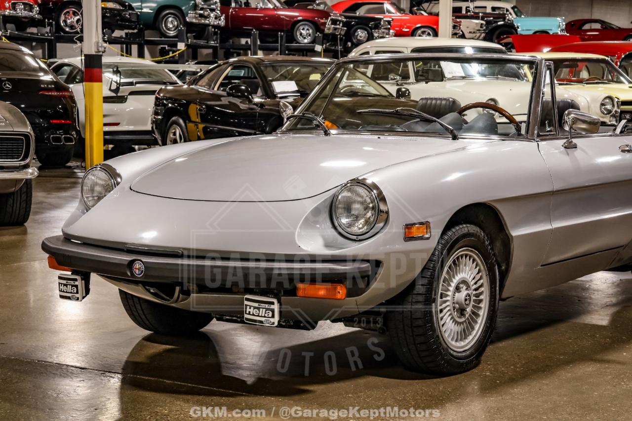 1976 Alfa Romeo 2000 Spider Veloce