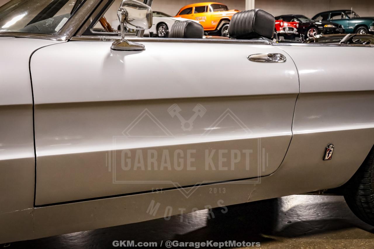 1976 Alfa Romeo 2000 Spider Veloce
