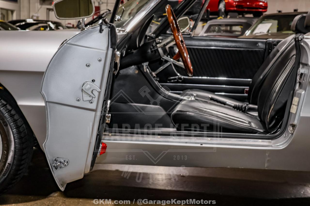1976 Alfa Romeo 2000 Spider Veloce