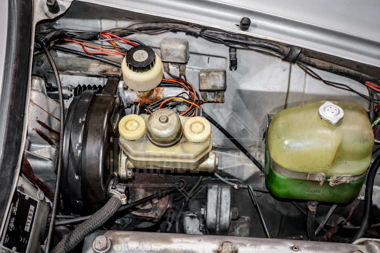 1976 Alfa Romeo 2000 Spider Veloce