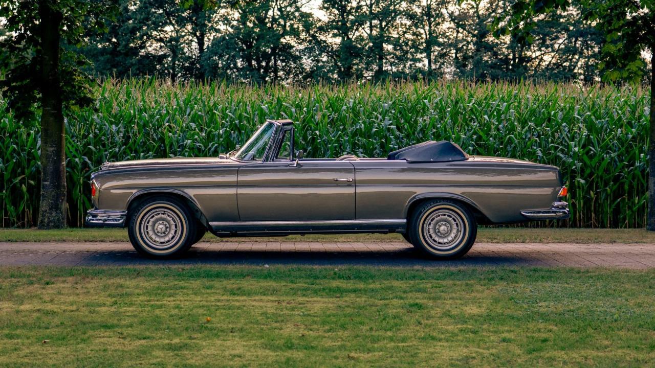 1967 Mercedes - Benz 250 SE Cabriolet