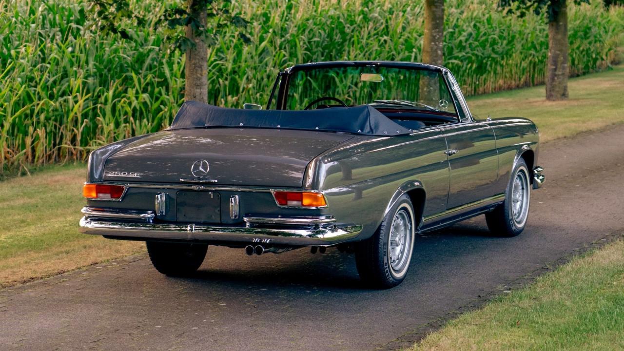 1967 Mercedes - Benz 250 SE Cabriolet