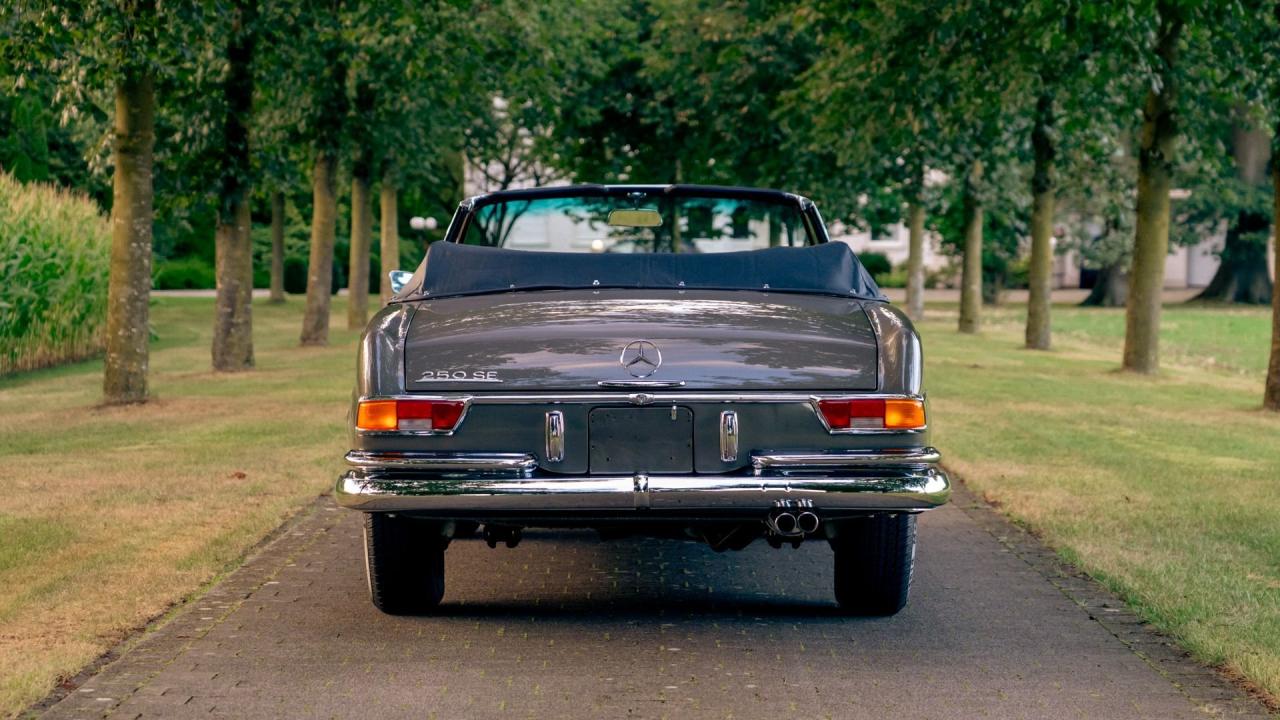 1967 Mercedes - Benz 250 SE Cabriolet