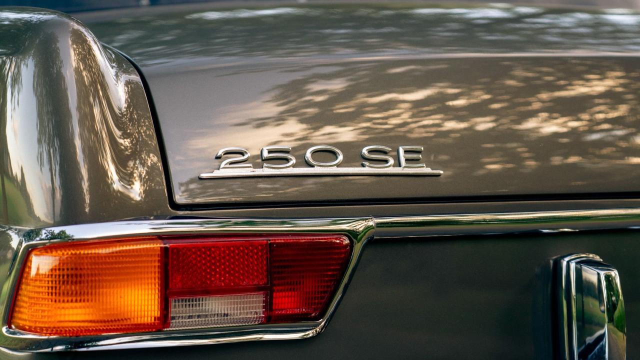 1967 Mercedes - Benz 250 SE Cabriolet