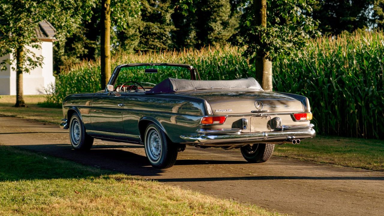 1967 Mercedes - Benz 250 SE Cabriolet