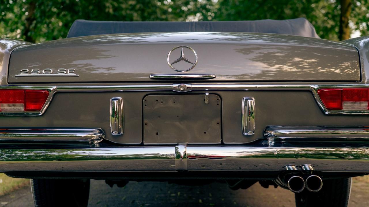 1967 Mercedes - Benz 250 SE Cabriolet