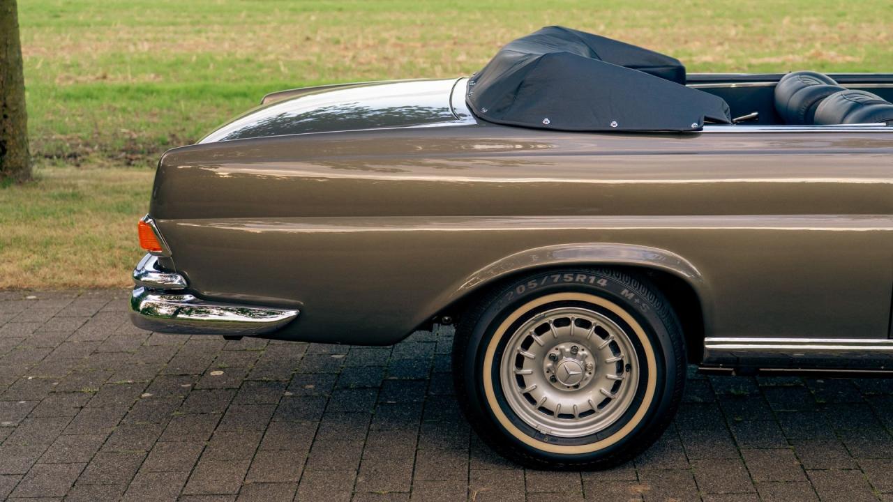 1967 Mercedes - Benz 250 SE Cabriolet