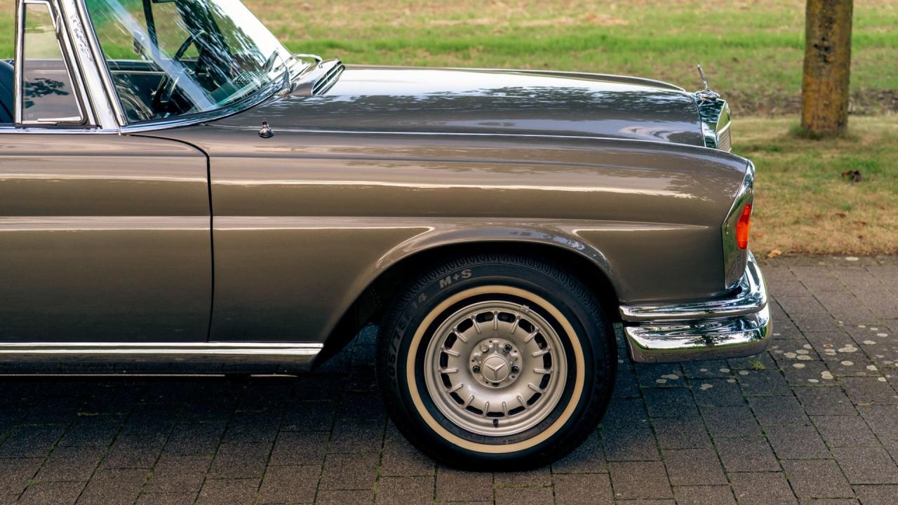 1967 Mercedes - Benz 250 SE Cabriolet