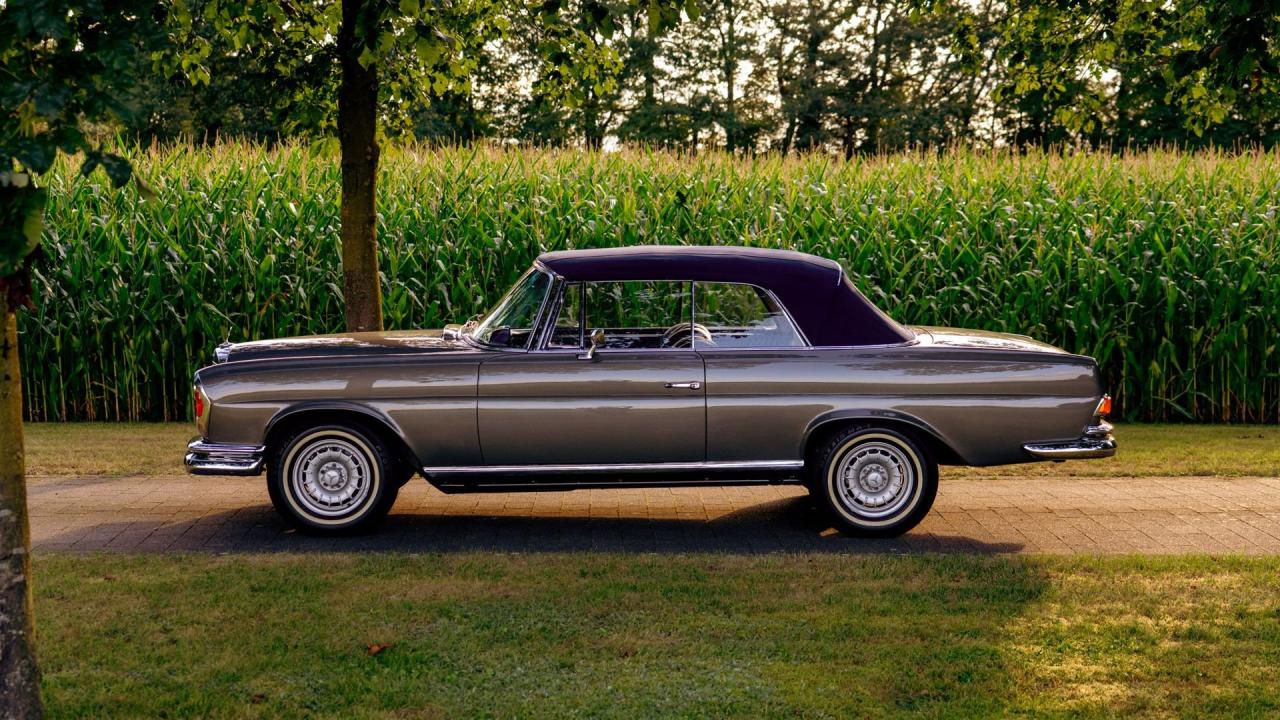 1967 Mercedes - Benz 250 SE Cabriolet