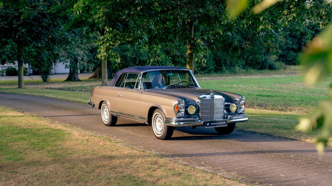 1967 Mercedes - Benz 250 SE Cabriolet