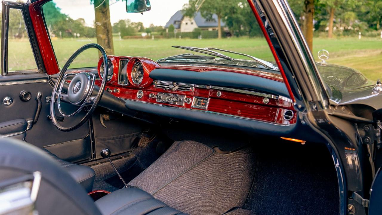 1967 Mercedes - Benz 250 SE Cabriolet