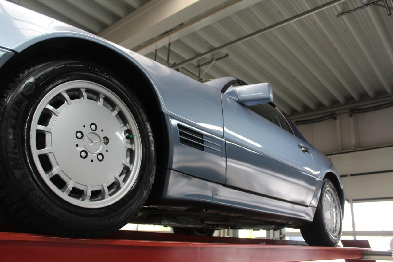 1991 Mercedes - Benz SL 300 &ldquo;125.000 kilometers&rdquo;