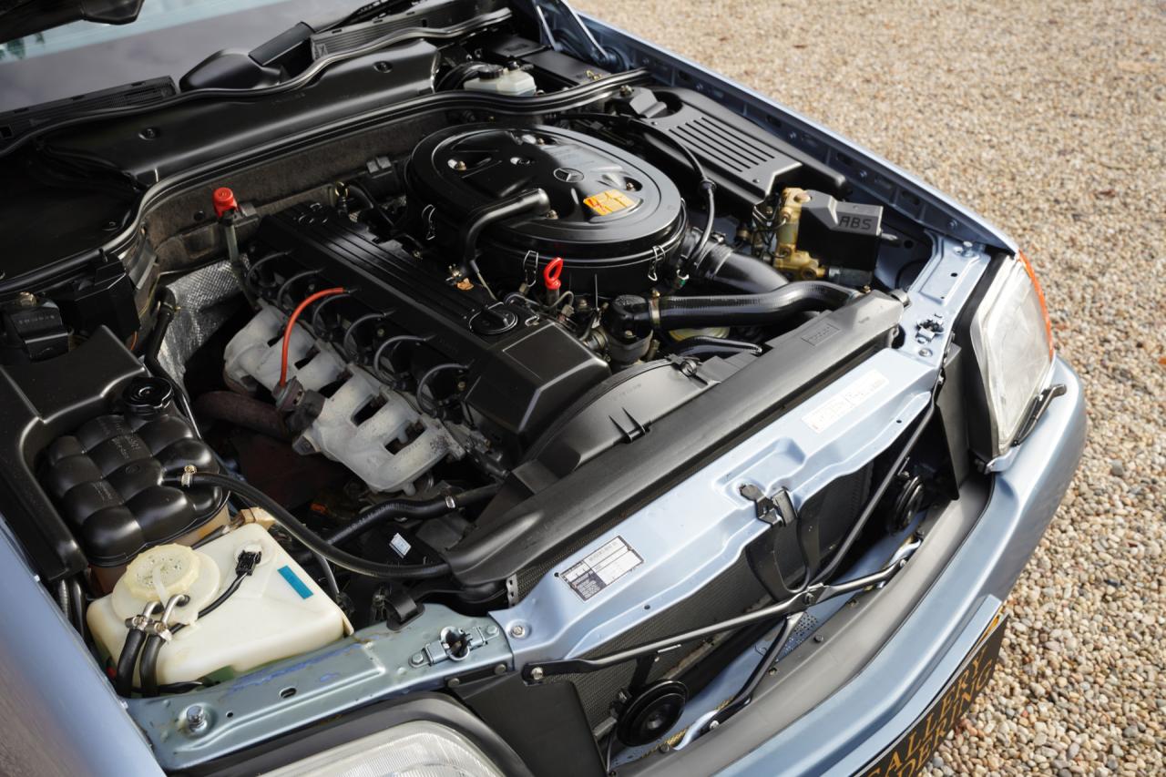 1991 Mercedes - Benz SL 300 &ldquo;125.000 kilometers&rdquo;