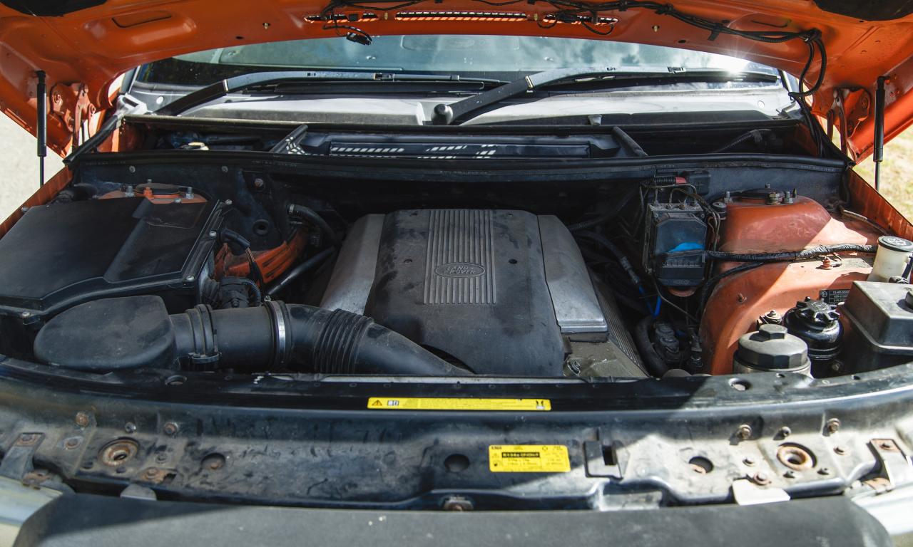 2002 Range Rover G4 Challenge Press Car (4.4 litre)