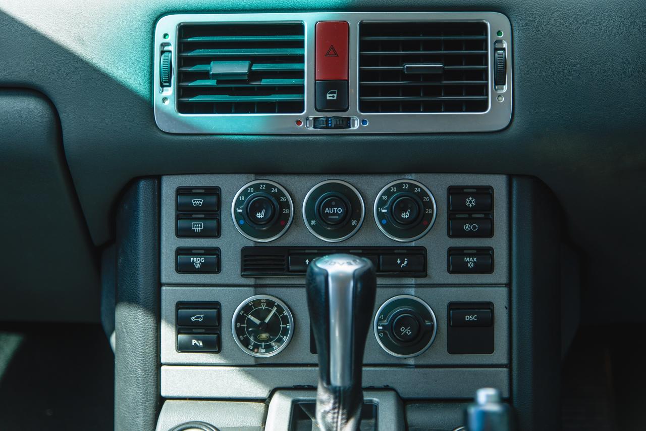 2002 Range Rover G4 Challenge Press Car (4.4 litre)