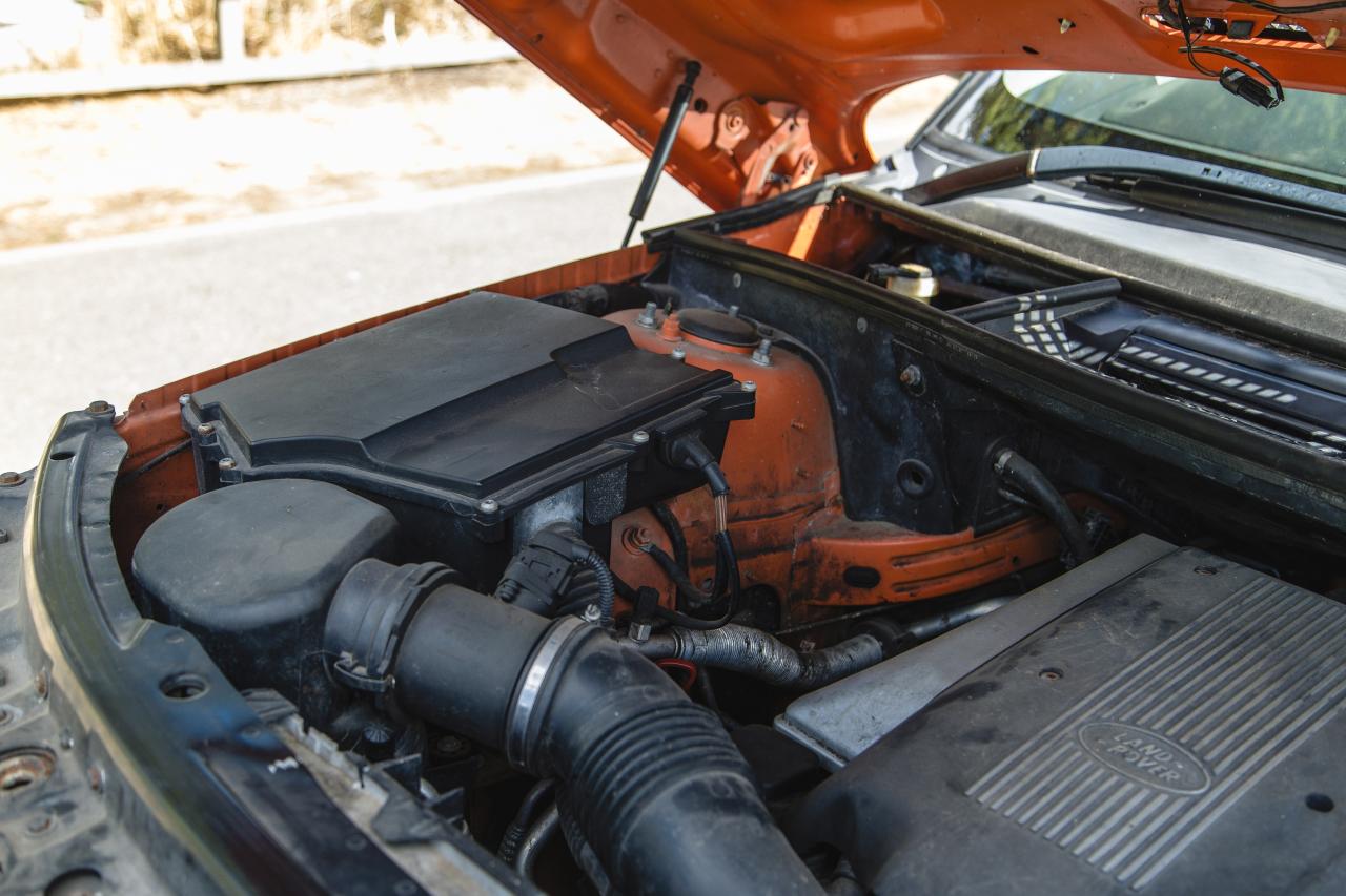 2002 Range Rover G4 Challenge Press Car (4.4 litre)