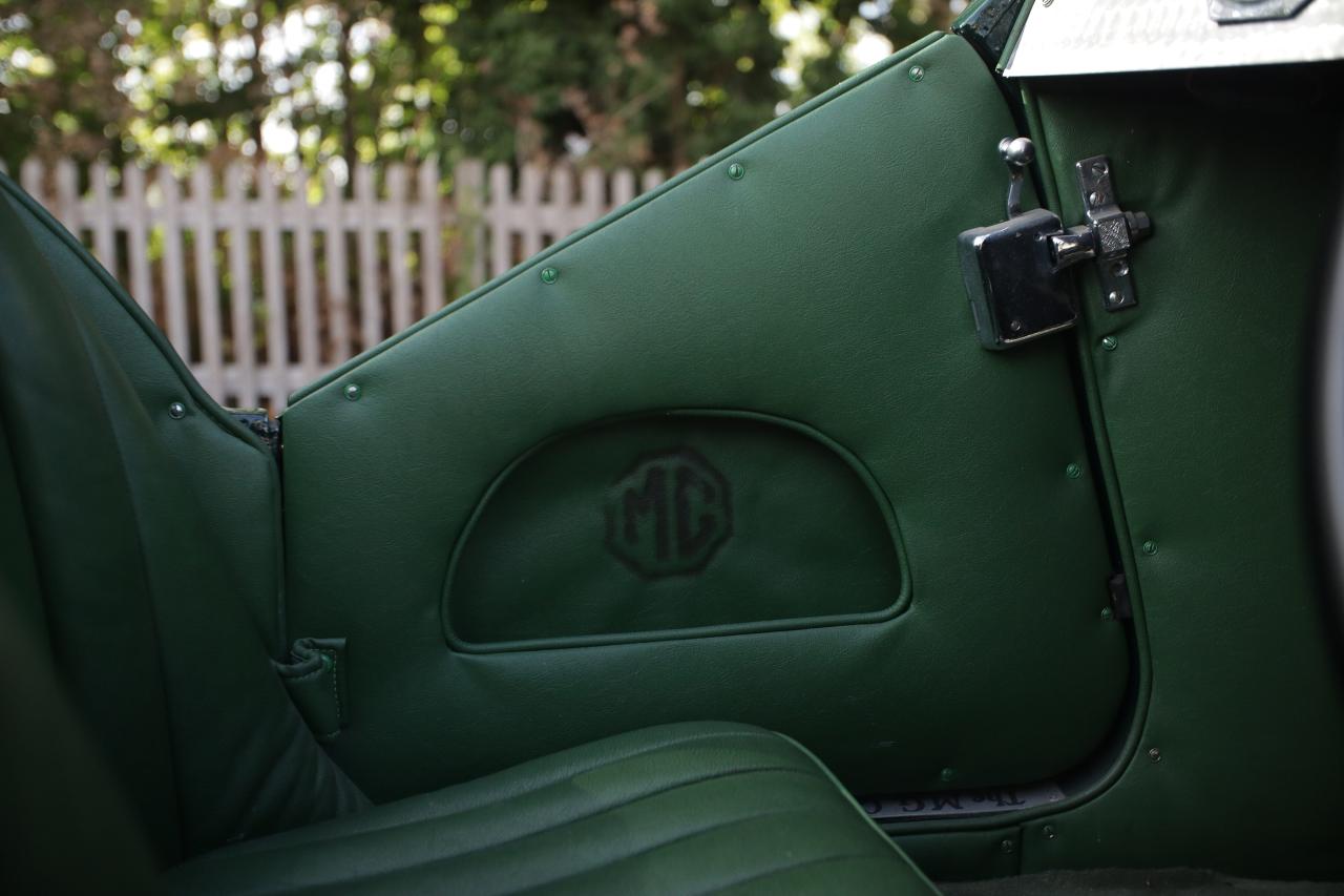 1933 MG J2