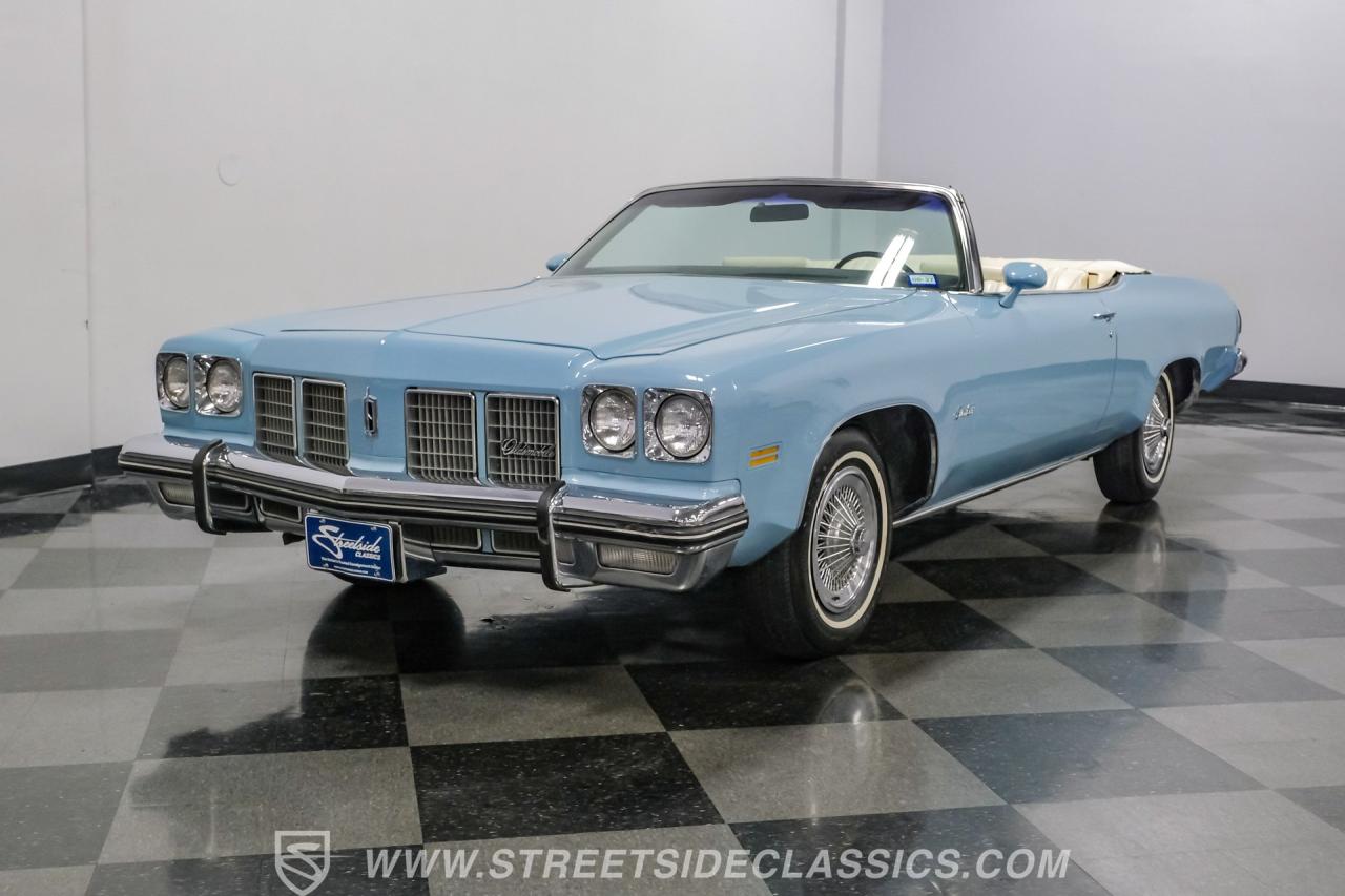 1975 Oldsmobile Delta 88 Royale Convertible