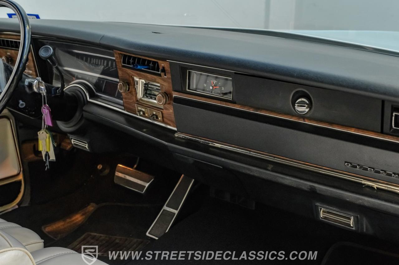 1975 Oldsmobile Delta 88 Royale Convertible