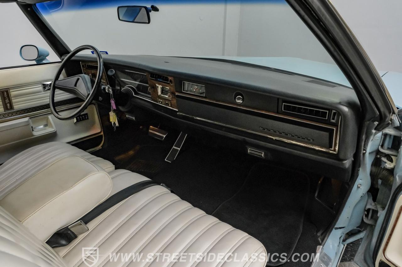 1975 Oldsmobile Delta 88 Royale Convertible