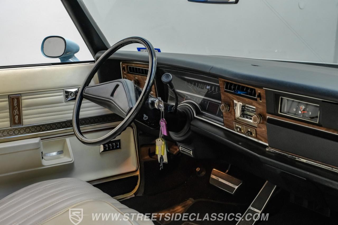1975 Oldsmobile Delta 88 Royale Convertible