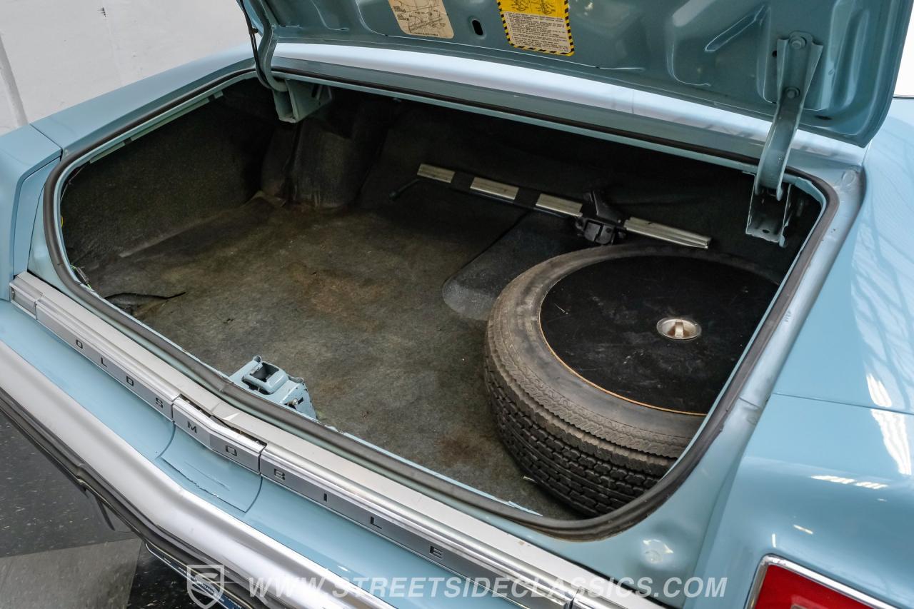1975 Oldsmobile Delta 88 Royale Convertible