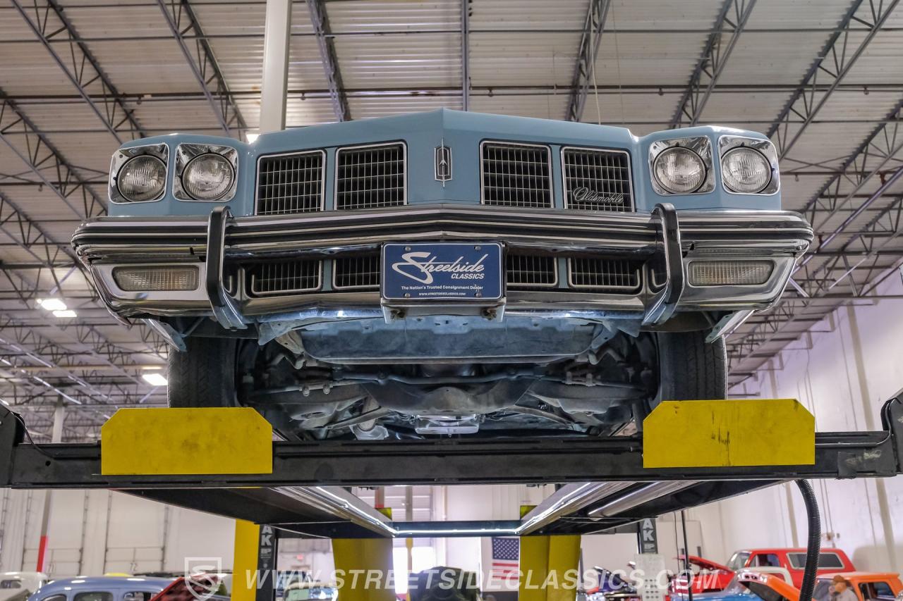 1975 Oldsmobile Delta 88 Royale Convertible