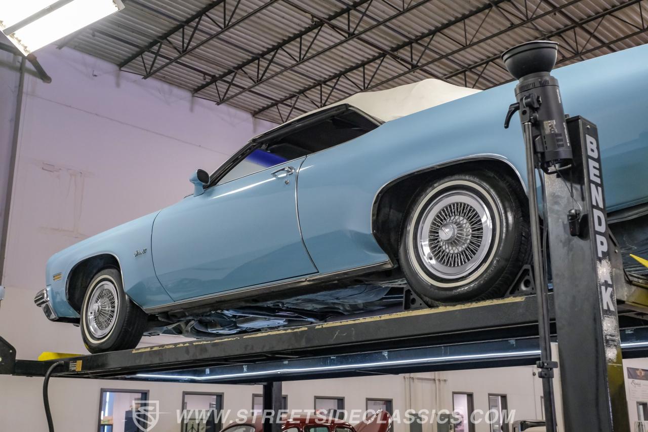 1975 Oldsmobile Delta 88 Royale Convertible