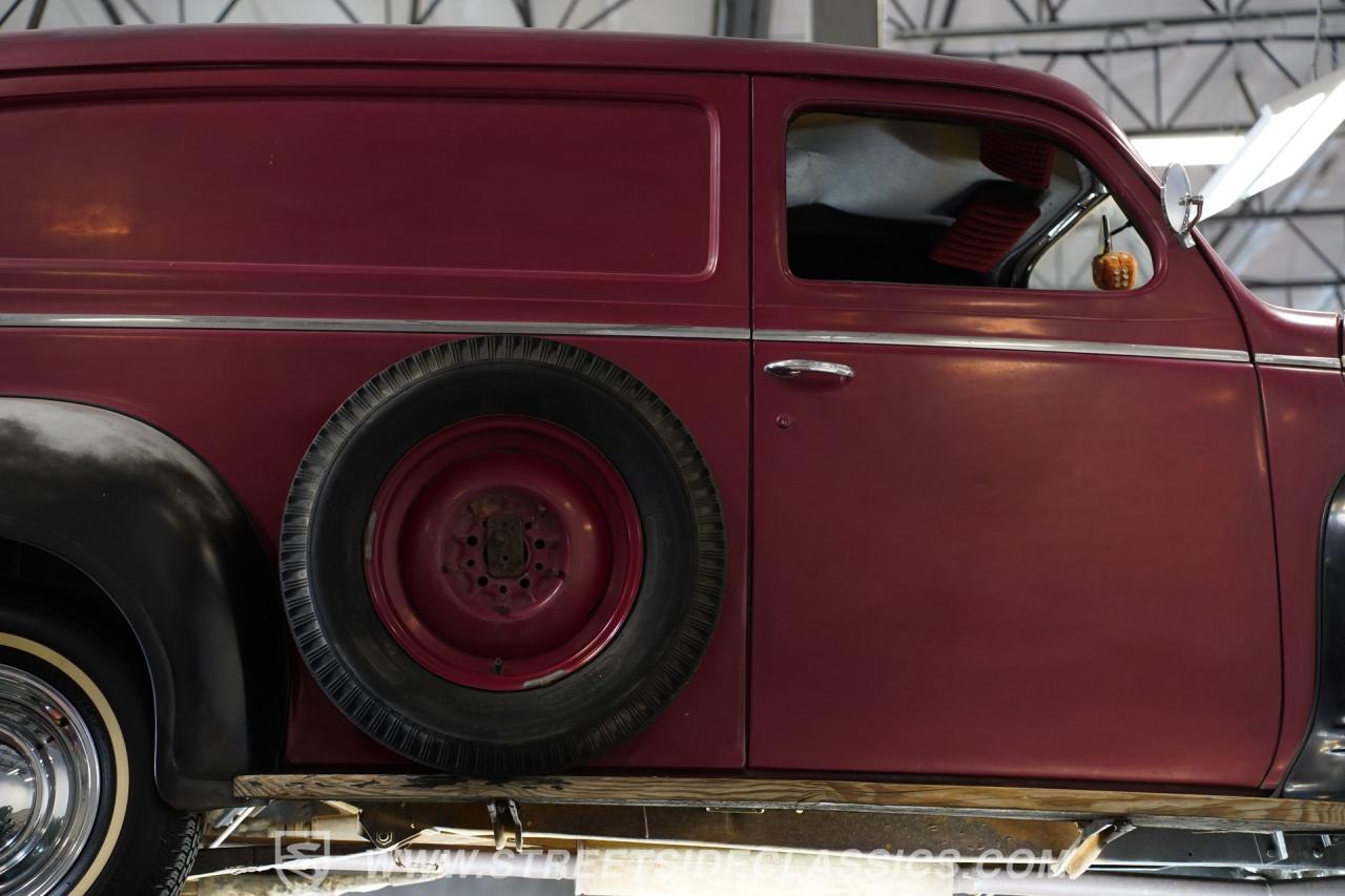 1941 Plymouth P11