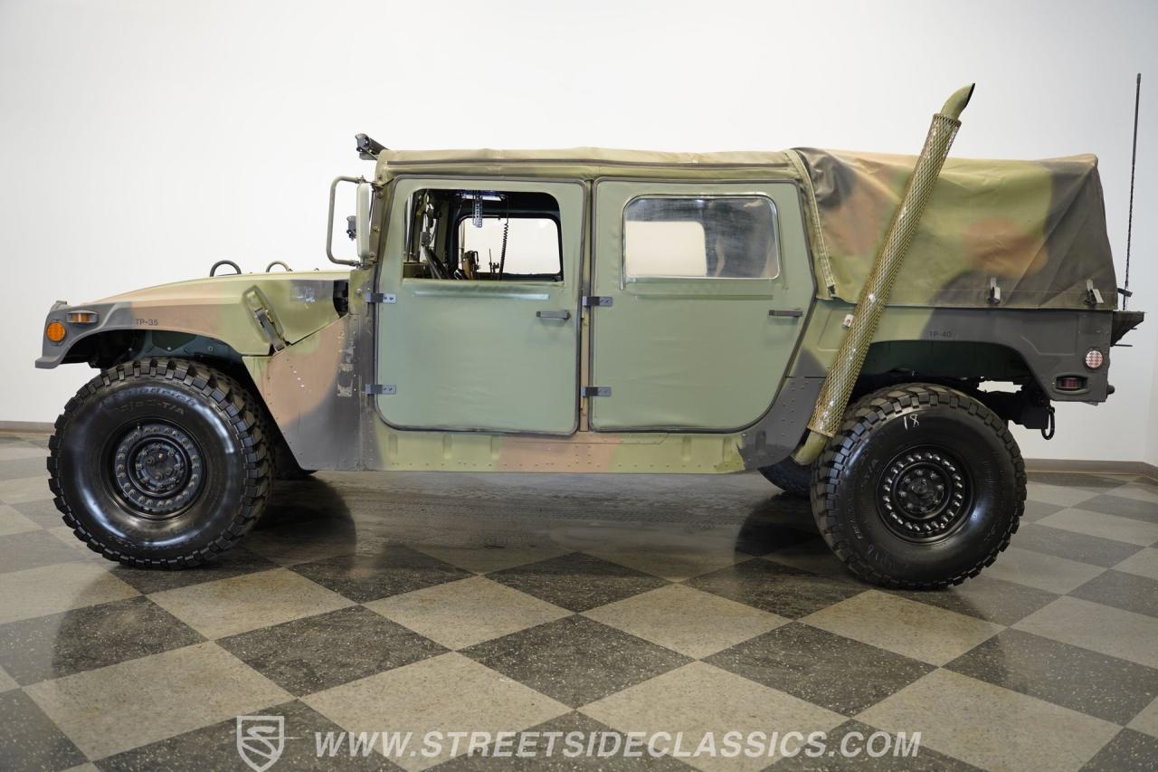 2002 AM General M1123