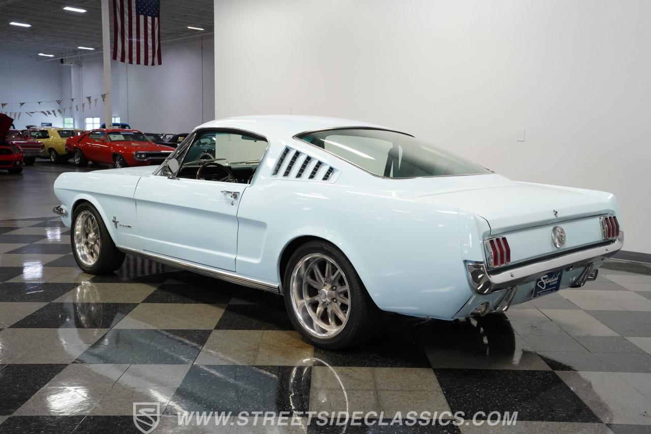 1966 Ford Mustang 2+2 Fastback Coyote Restomod