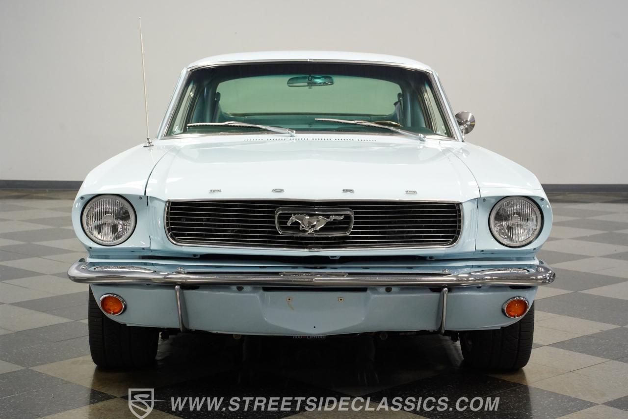 1966 Ford Mustang 2+2 Fastback Coyote Restomod