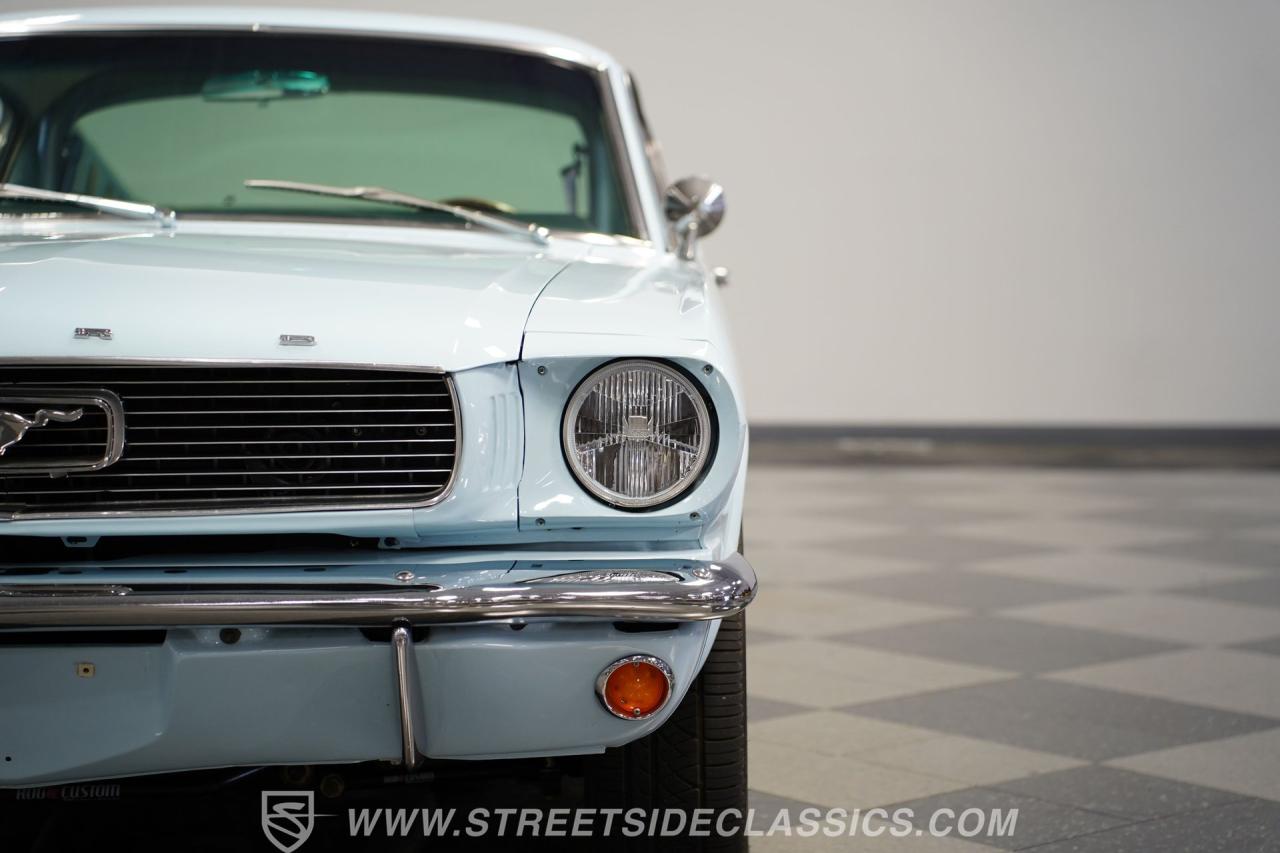 1966 Ford Mustang 2+2 Fastback Coyote Restomod