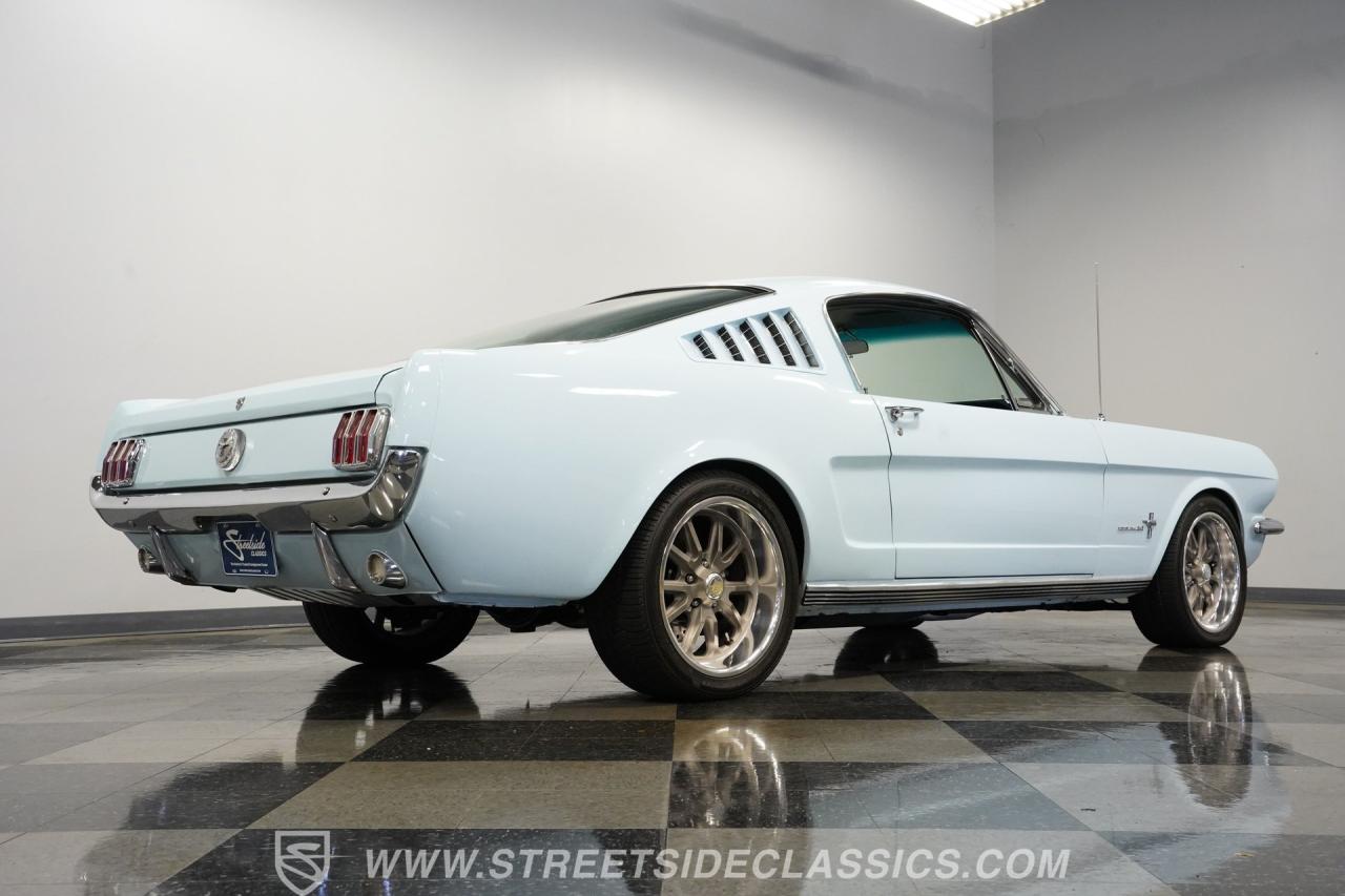 1966 Ford Mustang 2+2 Fastback Coyote Restomod