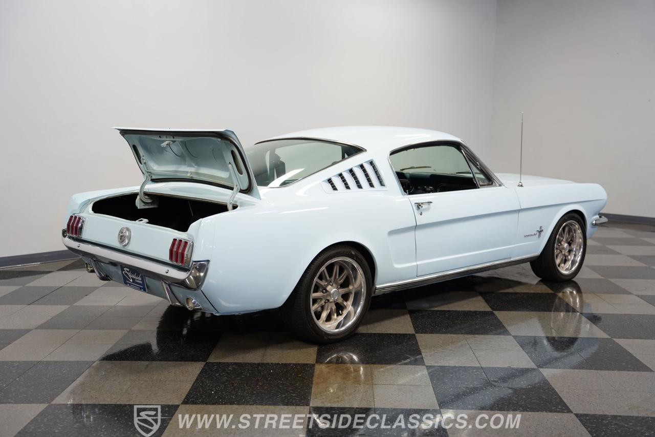 1966 Ford Mustang 2+2 Fastback Coyote Restomod