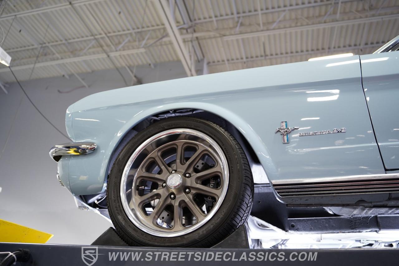 1966 Ford Mustang 2+2 Fastback Coyote Restomod