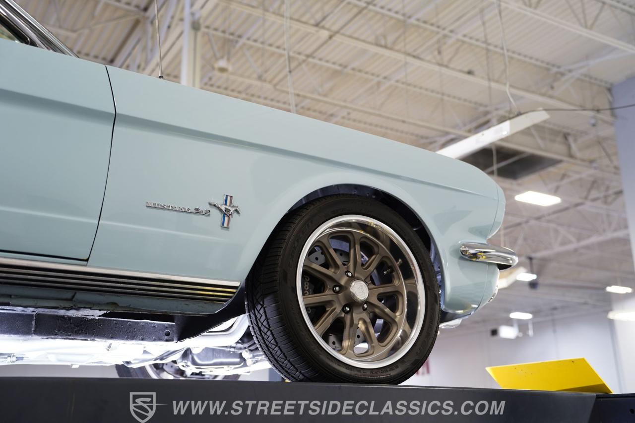 1966 Ford Mustang 2+2 Fastback Coyote Restomod