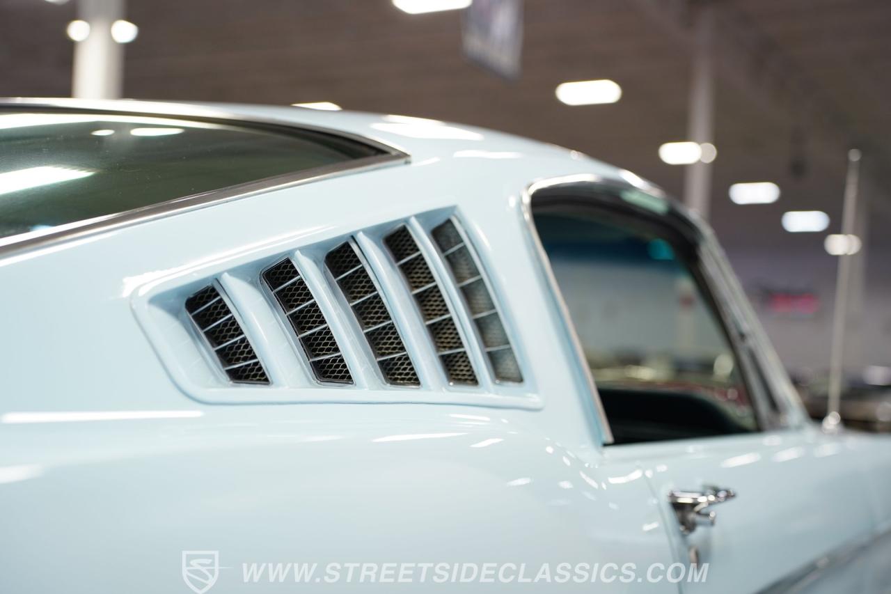1966 Ford Mustang 2+2 Fastback Coyote Restomod