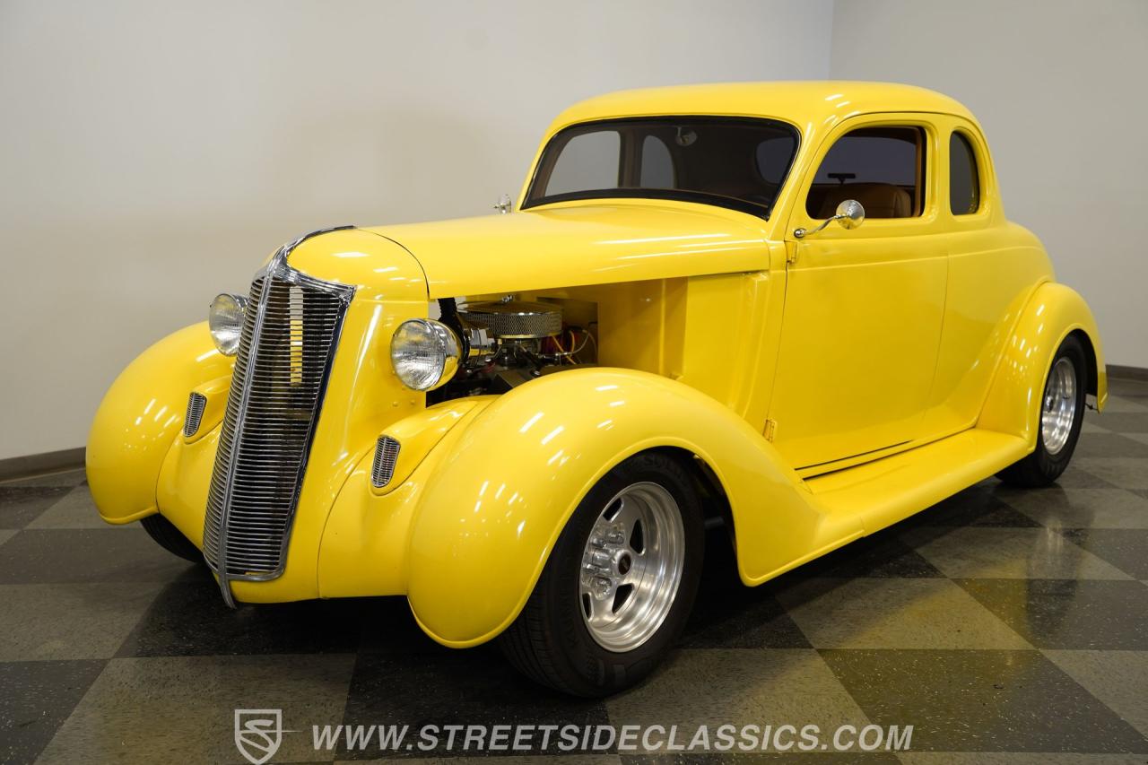 1936 DeSoto Coupe Airstream
