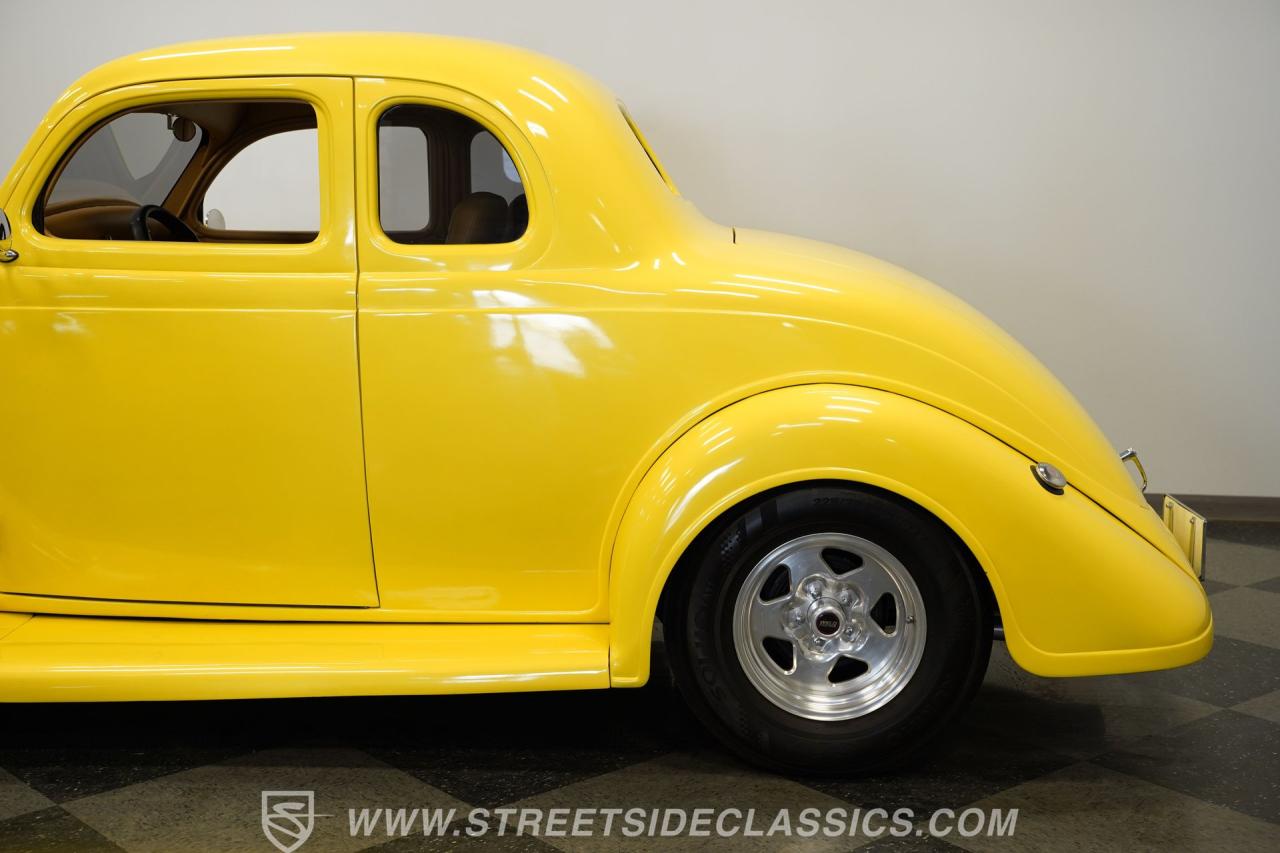 1936 DeSoto Coupe Airstream